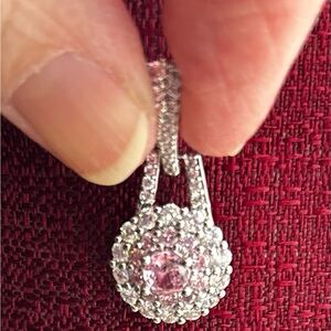 Elegant Pink and Silver Pendant Necklace